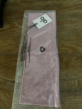 ALO Yoga Pink Wide Hair Headband